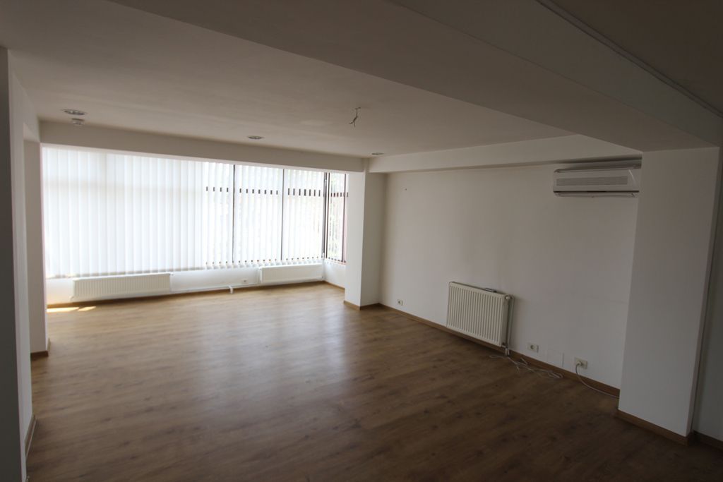 Imobil birouri in zona ultracentrala - Poză 3