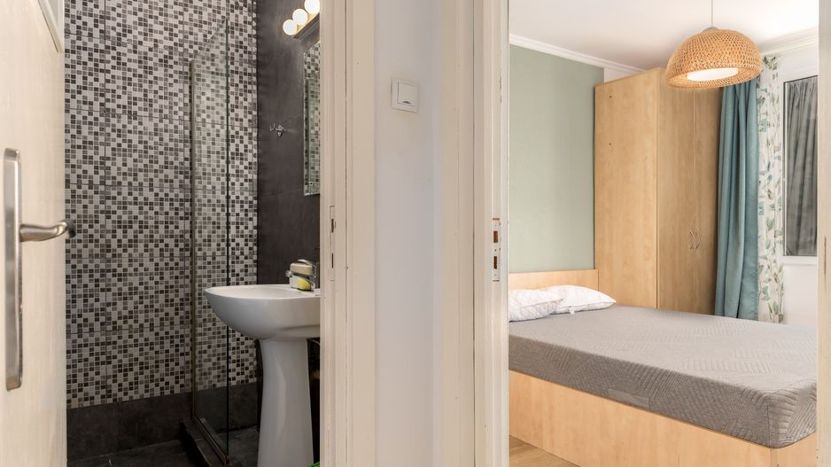 2 camere spatios, B-dul Bratianu, 50 m de metrou, vedere spate - Poză 6
