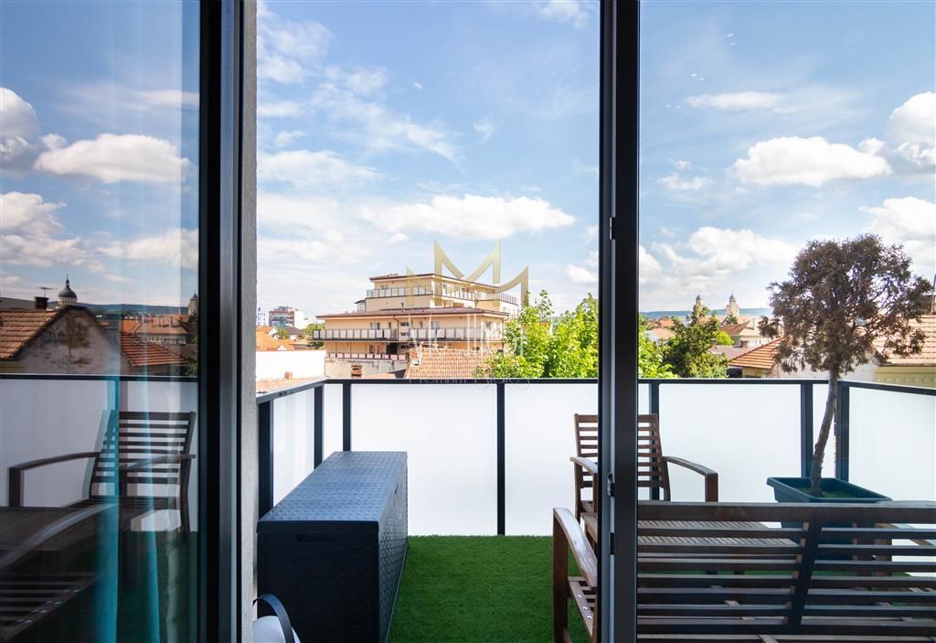 ?** Apartament superb pe doua niveluri Ultrafinisat Semicentral ** - Poză 15