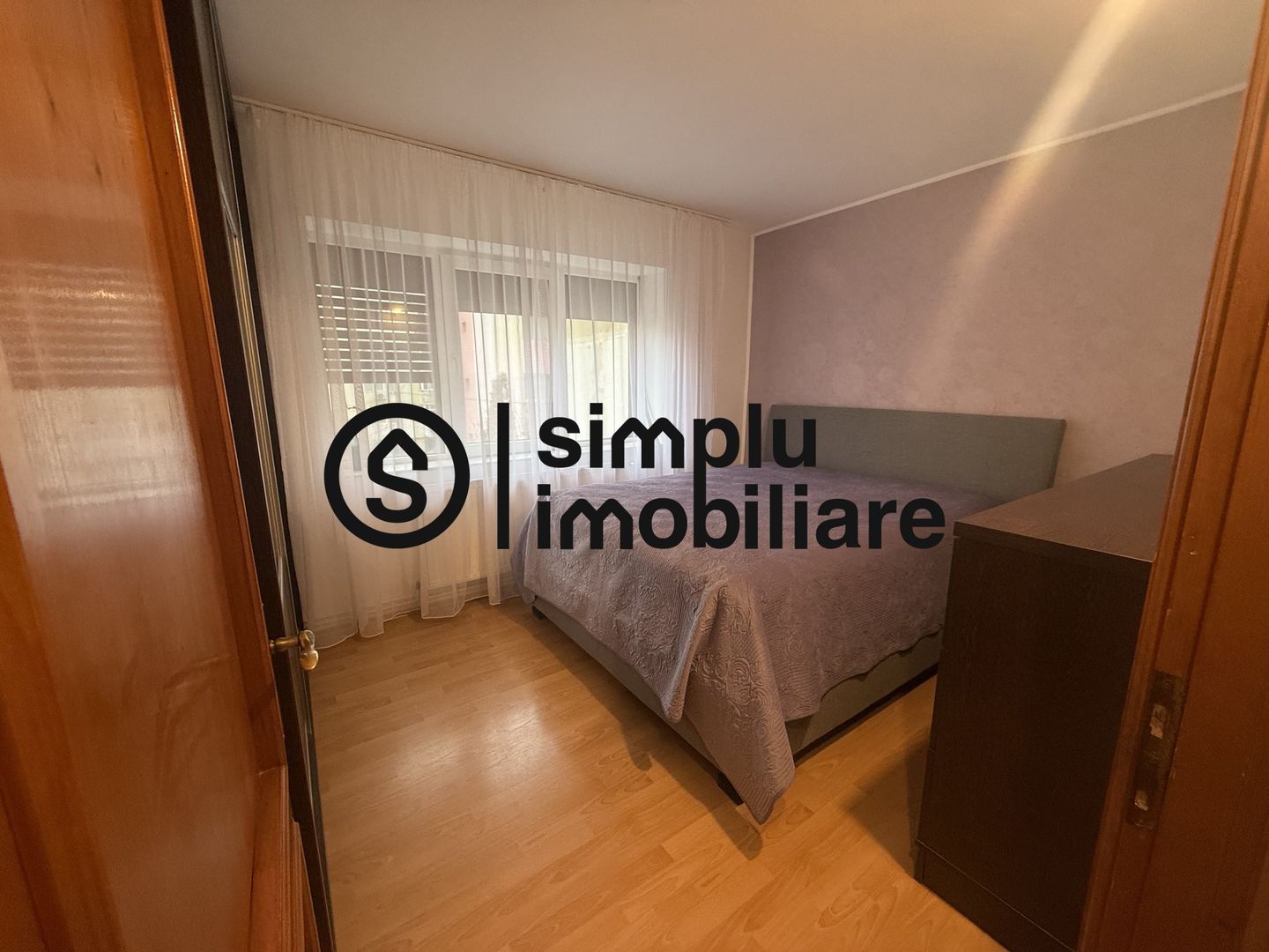 Apartament 3 camere decomandate Central et 2/4 - Poză 4