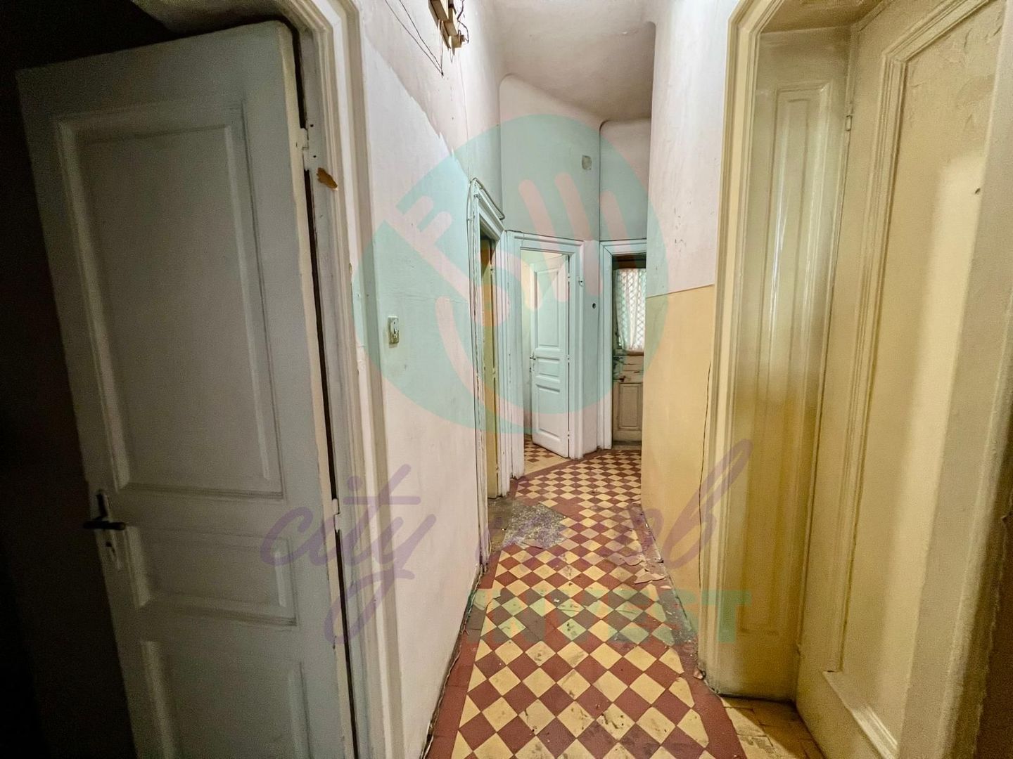 Apartament in vila boiereasca la 5 minute de Parcul Cismigiu - Poză 8