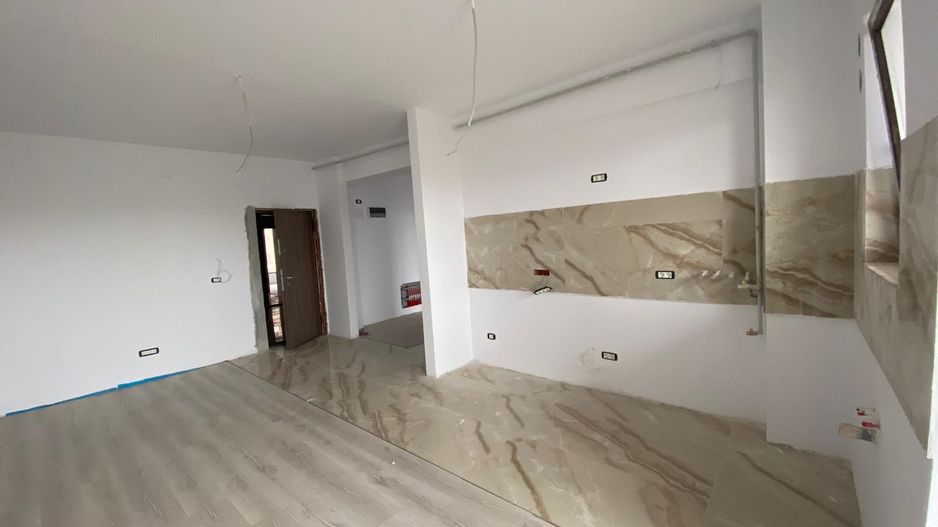 Giroc-ESO | 3 Camere | Curte proprie | Bloc cu Lift - Poză 2