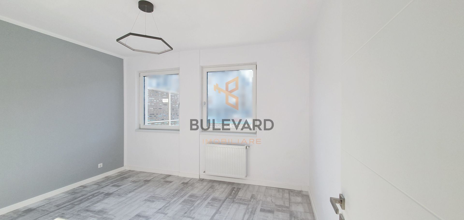 Apartament cu 2 camere + Terasa, zona strazii Eroilor! - Poză 4