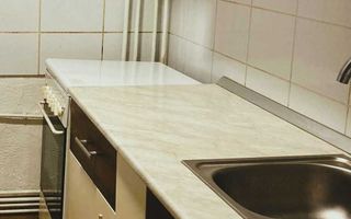 Apartament cu 2 camere decomandat etaj 2 Lipovei - Poză 3