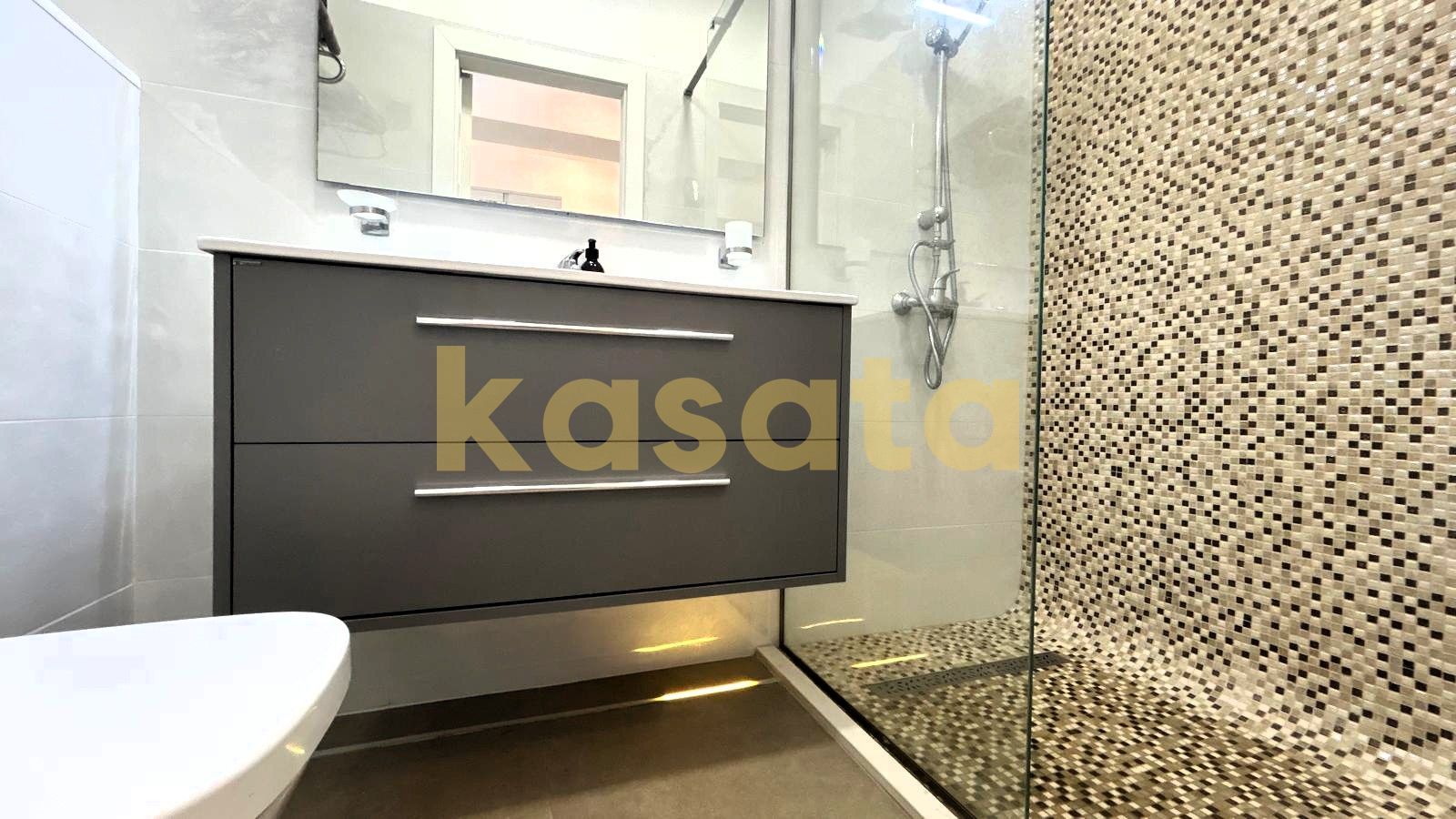 3 camere I White Tower I vedere panoramica I terasa 27 mp I et 7 - Poză 14