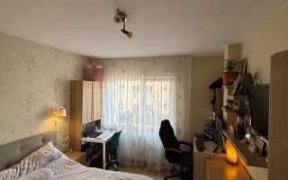 Vand apartament 3 camere | 64 mp | Etaj 1 | Parcare inclusă | Proprietar - Poză 2
