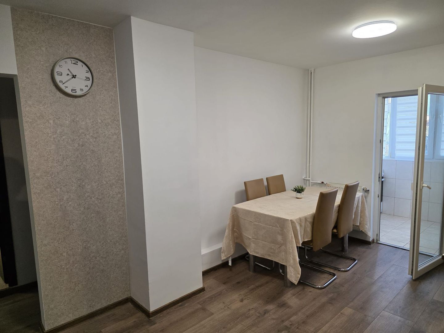Inchiriere apart. 2 cam. pe B-dul Nufărului, nr.71, Oradea - Poză 7