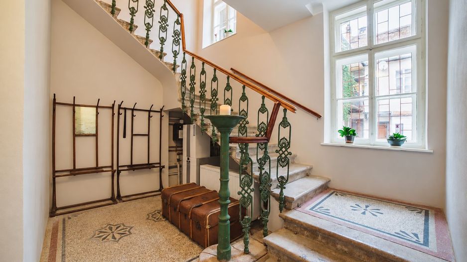 Apartament spectaculos de închiriat 4 camere 4 băi Centrul Istoric - Poză 1