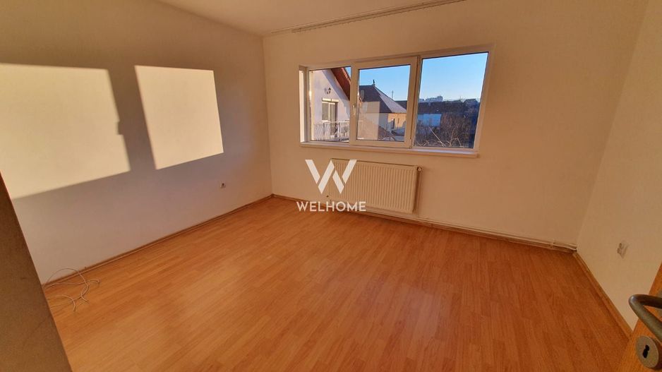 Apartament central, luminos, Trei Stejari lângă Mall. - Poză 1