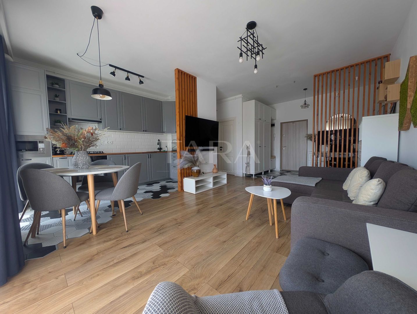 Apartament premium cu 2 camere, 2 parcări subterane și boxă. - Poză 2