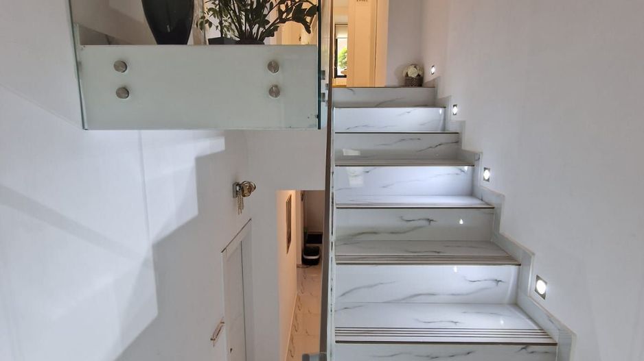 Inchiriem vila cu etaj zona Floreasca Central - Spital Floreasca - Poză 9