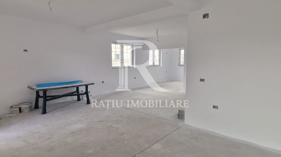 Casa de vanzare cu 4 camere | Cihei | Finisata | Bihor - Poză 8