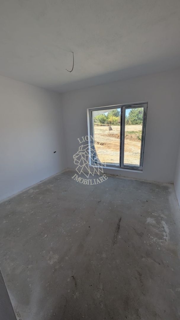 Casa Finisata 4 camere 118 mp+terasa 16 mp-Zona Str. Ghinzii - Poză 5