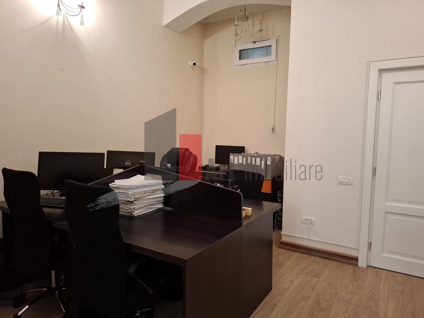 Apartamentul la parter,  Splaiul Independentei-Calea Victoriei - Poză 1