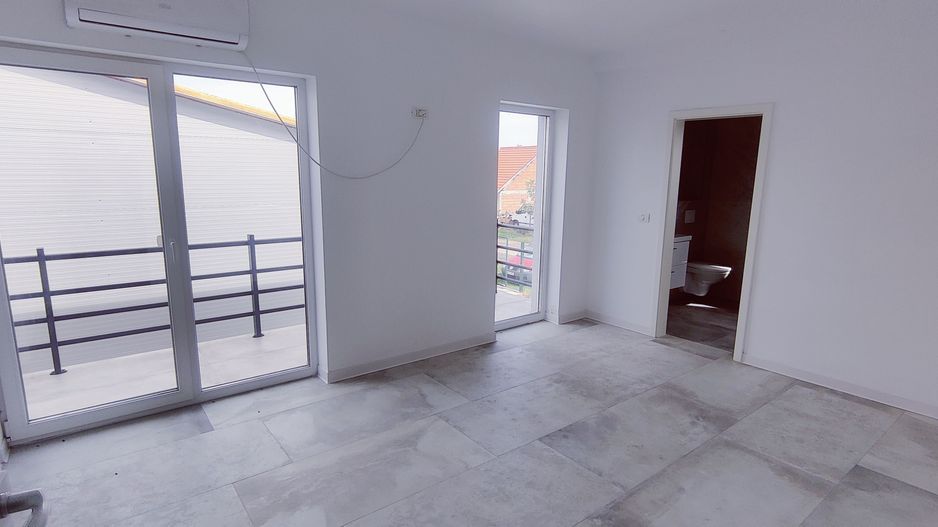 SPATIU BIROURI 180 MP , PRIMA INCHIRIERE , GIROC - Poză 13