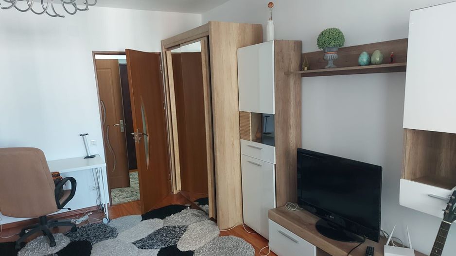 Garsonieră renovată, mobilată și utilată, lângă Parcul Titanii - Poză 11