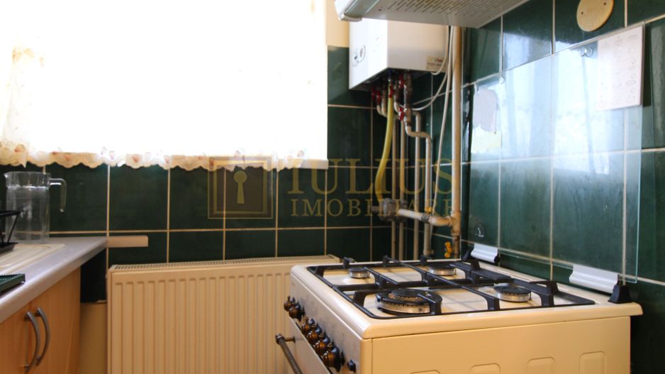 Piata 700, 2 camere, centrala proprie - Poză 5