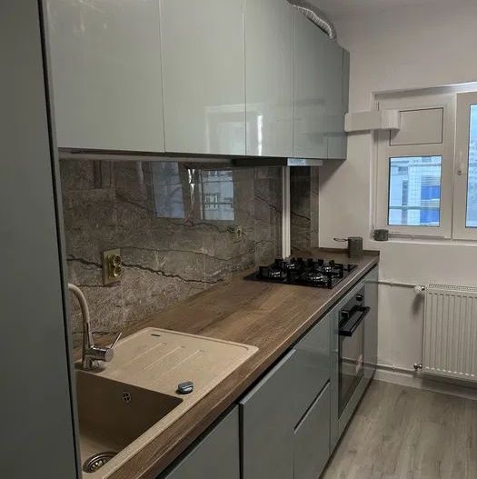 Apartament renovat complet  //  utilat  //  vedere panoramica - Poză 5