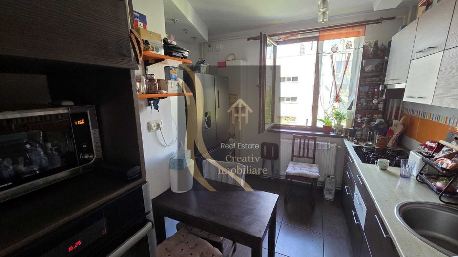 4 camere | 84 mp + boxă 5 mp | Centrală proprie | 2 băi | Etaj 3 4 | Metrou 5 min | Valea Argeșului - Poză 3