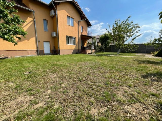 Pretabila pentru doua familii - Poză 2