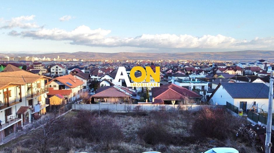 Teren de vanzare cu priveliste deosebita, 500mp - Poză 1