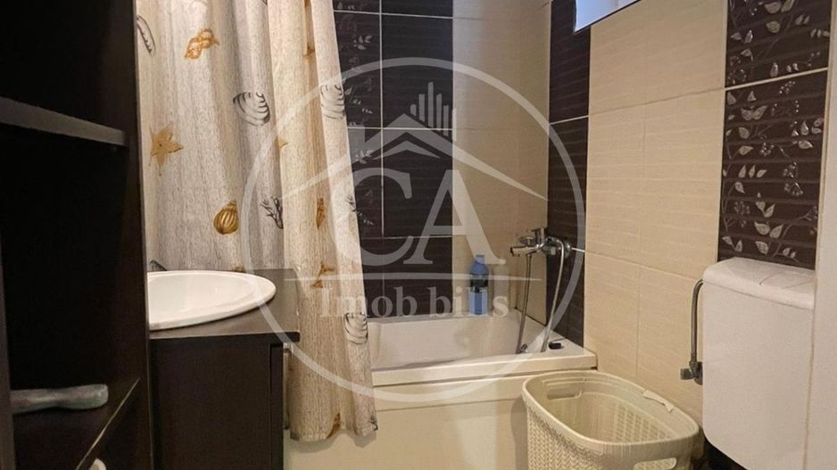 Apartament de vanzare cu 3 camere in zona Decbal, Oradea. - Poză 12