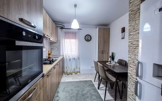 Apartament cu 2 camere/ 53mp/ zona Podu Ros - Poză 8
