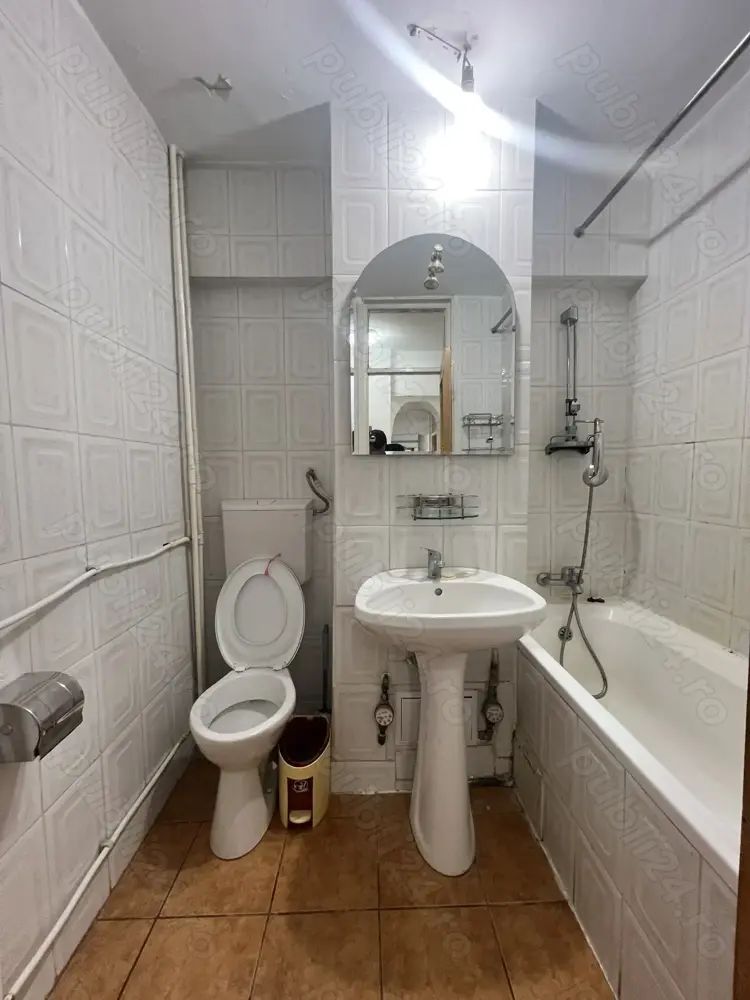 De inchiriat apartament 4 camere in zona Plumbuita - Poză 2