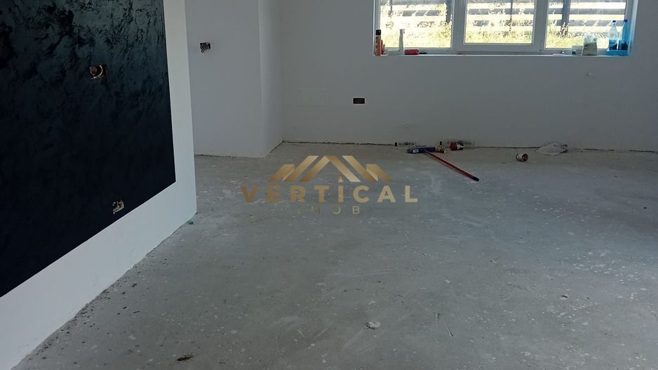 Casa  - spatioasa 3 camere  Vidra-Institut - Poză 11