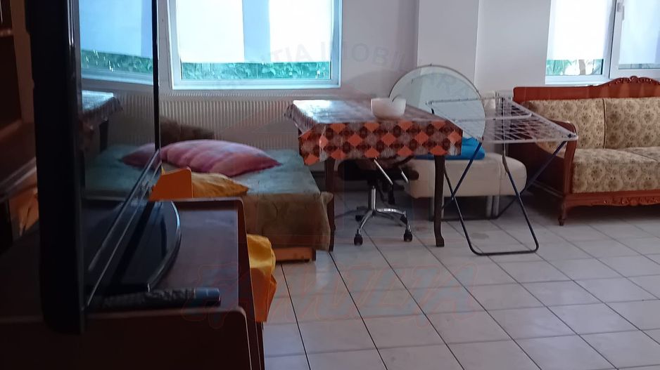 PROPRIETATE P+P1 CU 10 CAMERE – DE ÎNCHIRIAT SAU DE VÂNZARE - Poză 14