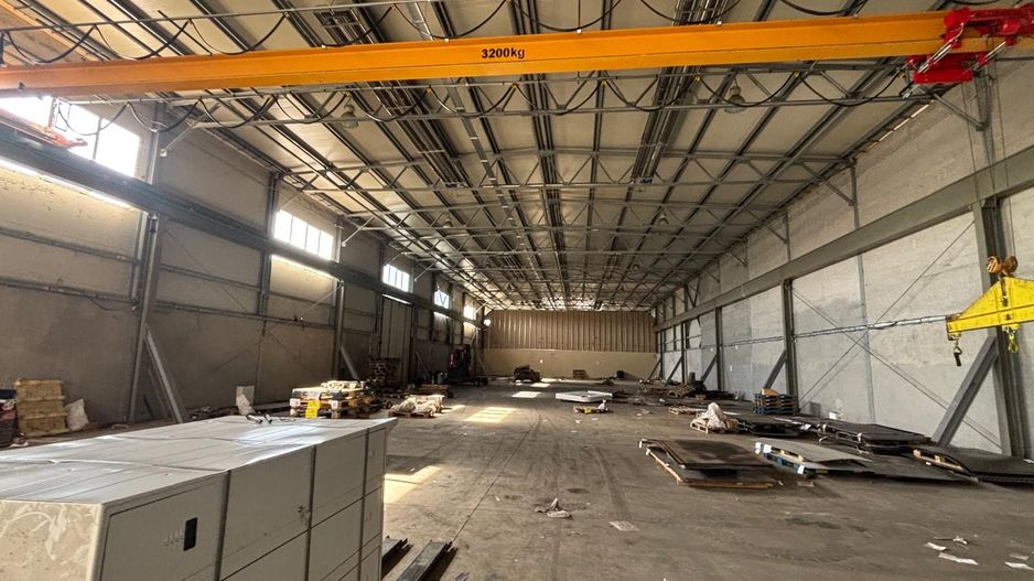 Depozit cu showroom de inchiriat de 1600 mp - Poză 3