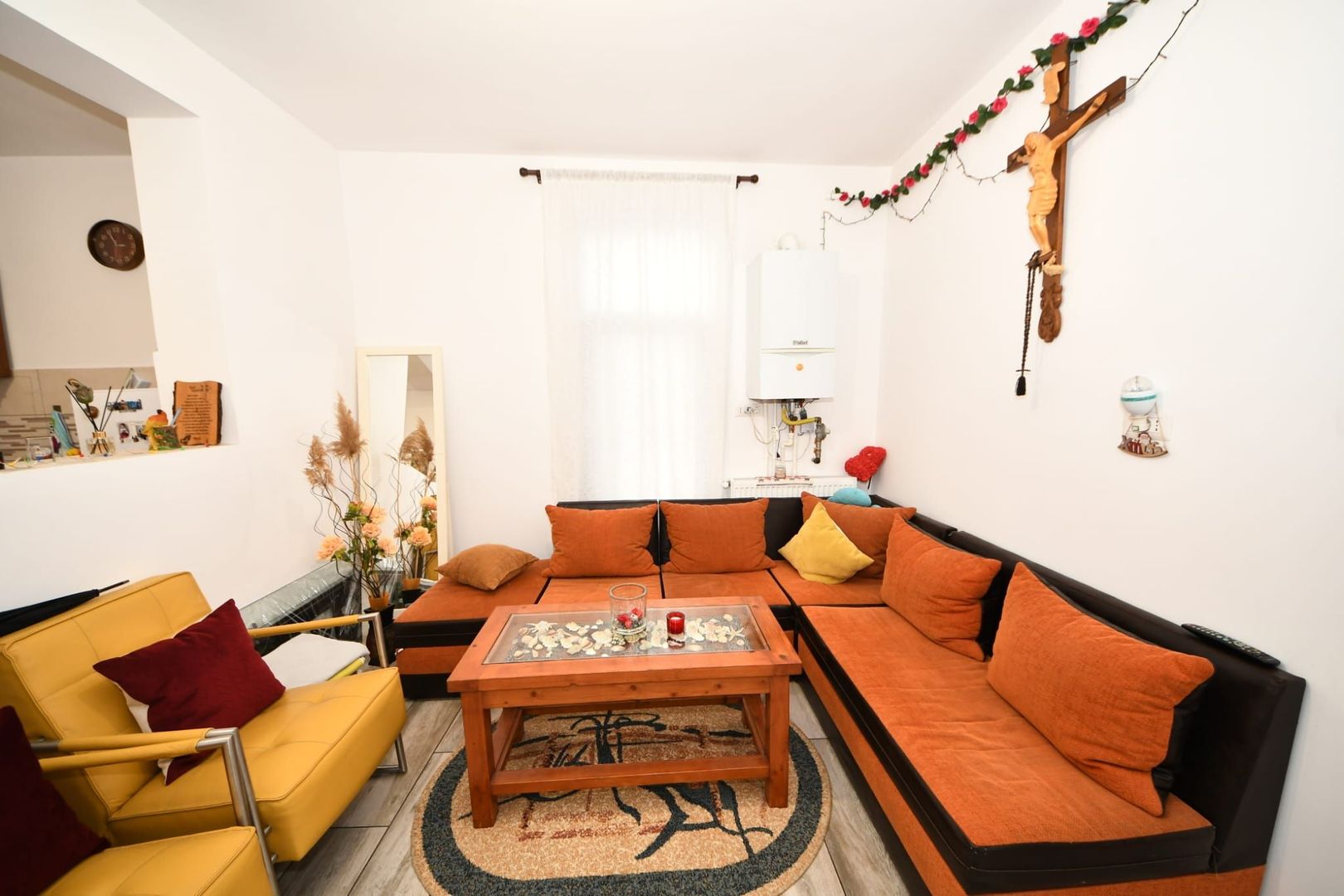 De vanzare casa cu 3 apartamente + anexa 75 mp, Comision 0% - Poză 8