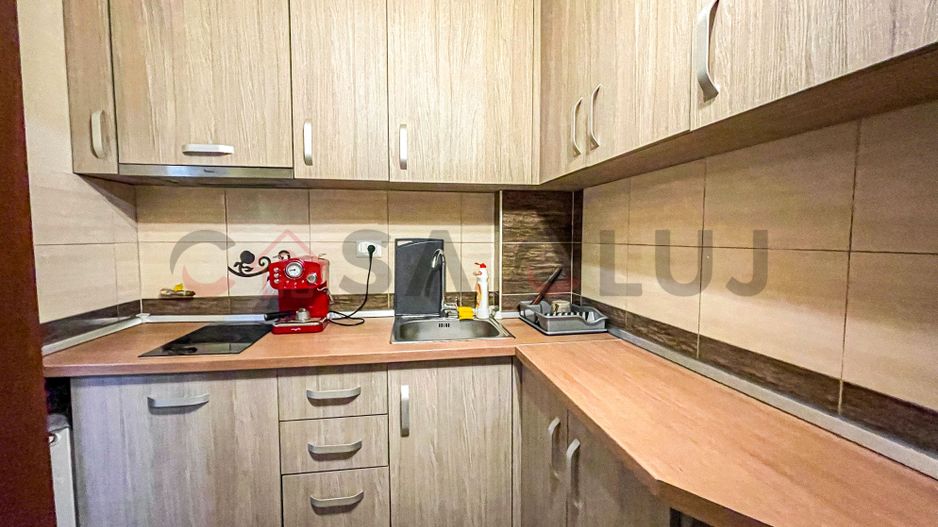 INVESTITIE - garsoniera complet mobilata, renovata recent - Poză 3