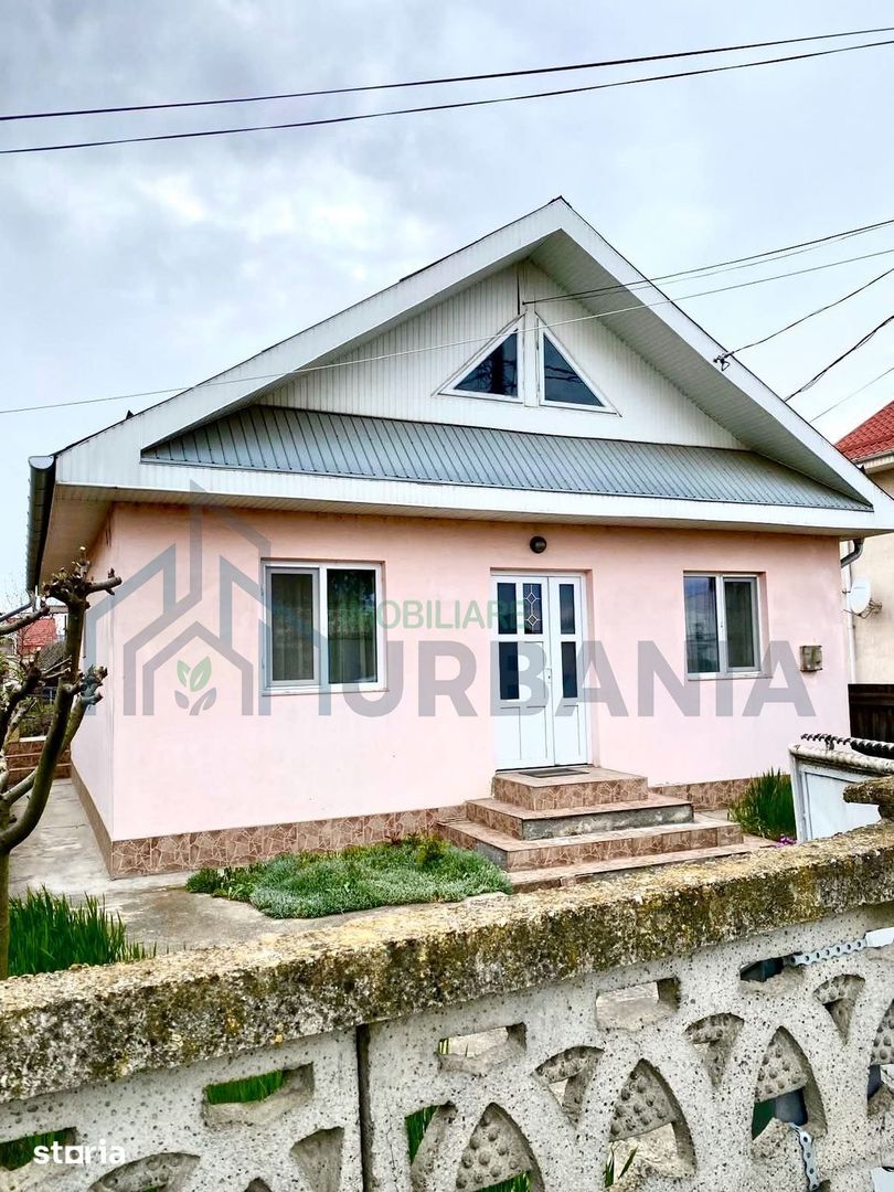 Casă de vânzare în Pașcani, zonă centrală, lângă Penny Market Gara, 98,5 mp, teren 412 mp - Poză 1