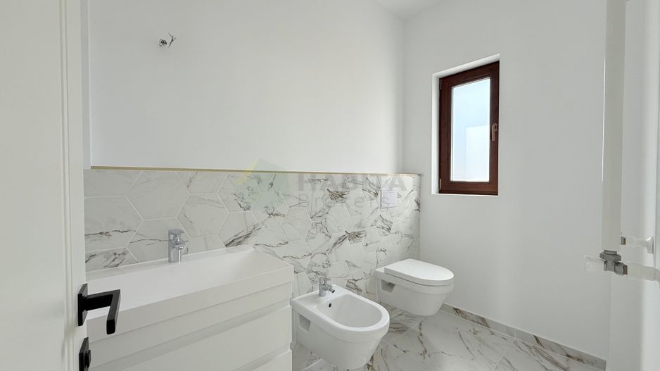 Vila Individuala 4 camere Lacul Pasarea - Poză 4