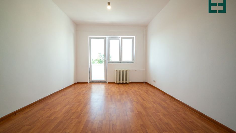 Apartament cu 3 camere etajul 4 - Cartierul A. Vlaicu - Arad - Poză 3