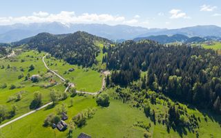 Fundata-Teren de vanzare 15,771 mp intravilan+extravilan+padure - Poză 4
