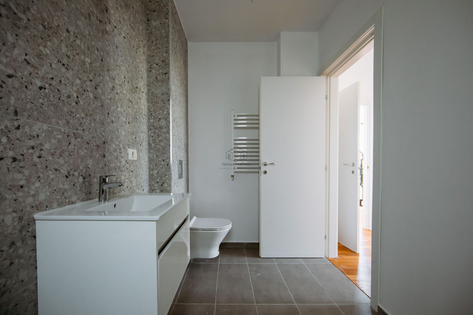 VILA SUPERBĂ CU 4 DORMITOAARE ȘI PISCINA LA INCHIRIERE - Poză 23