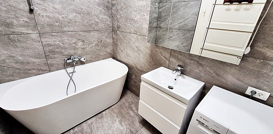 Centrul Vechi, apartament cu două camere mobilat și utilat, 650 Euro - Poză 11