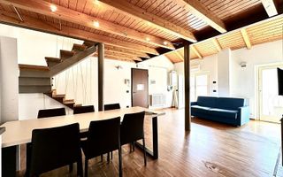 Apartament în Piața Unirii - renovat - mobilat și utilat - Poză 10