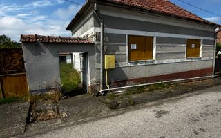 Casa batraneasca de vanzare in Tartaria - Poză 1