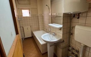 Vânzare Apartament 3 Camere Decomandat Bulevardul Decebal / Piața Alba Iulia - Poză 8