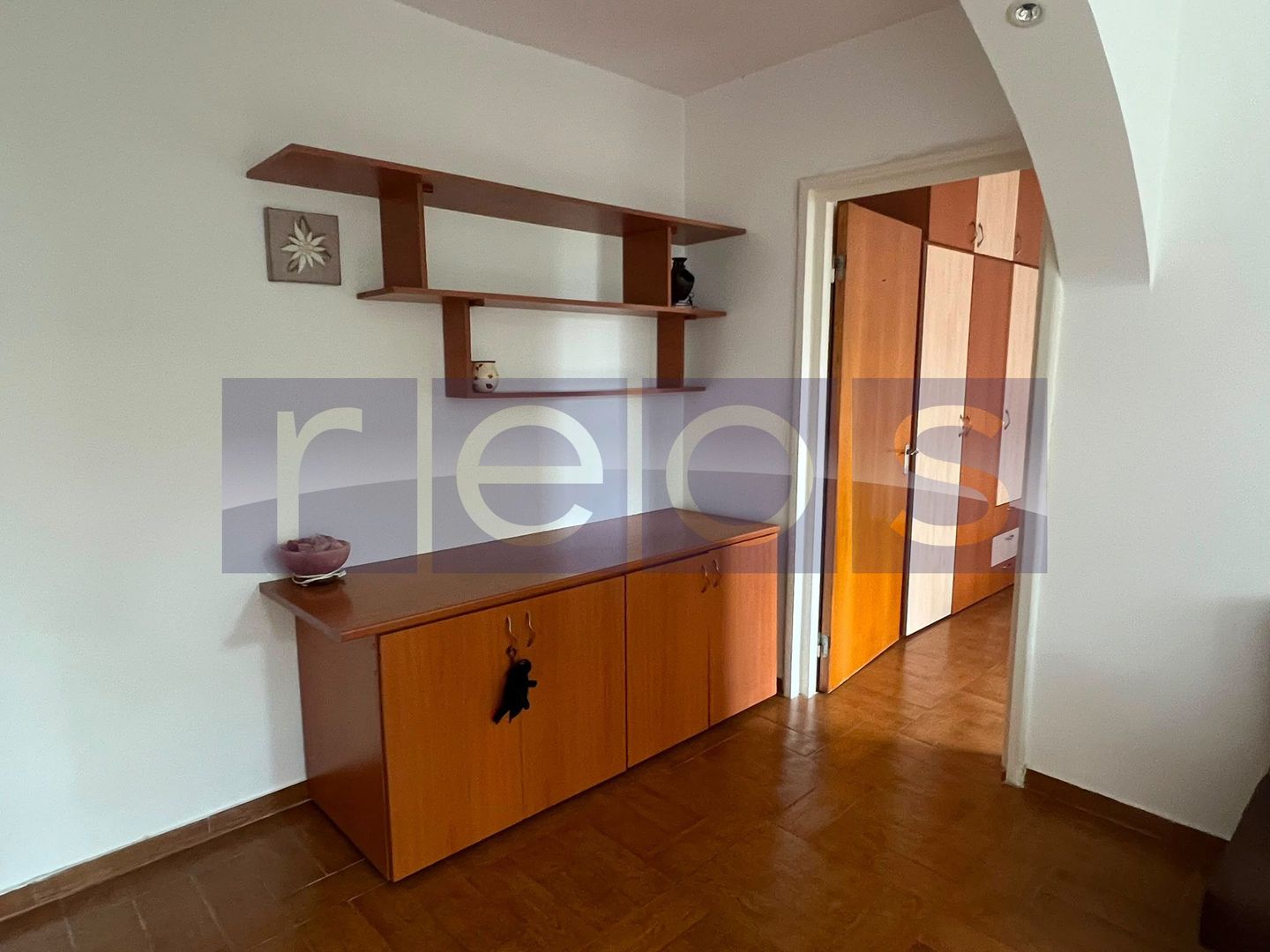 Vanzare 2 camere mobilat | Zona Ozana etaj 3/4 - Poză 2