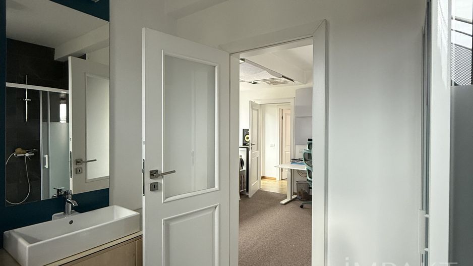 Casa insiruita deosebita cu 5 camere in cartierul Sopor - Poză 20