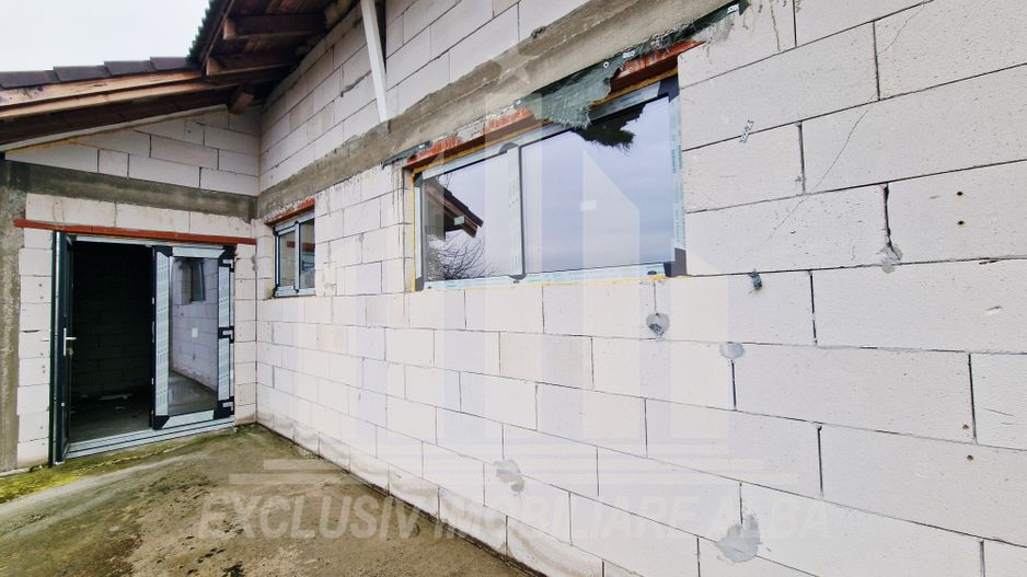 Casa de vanzare | 140 mp | 2700 mp teren | Oarda - Poză 6