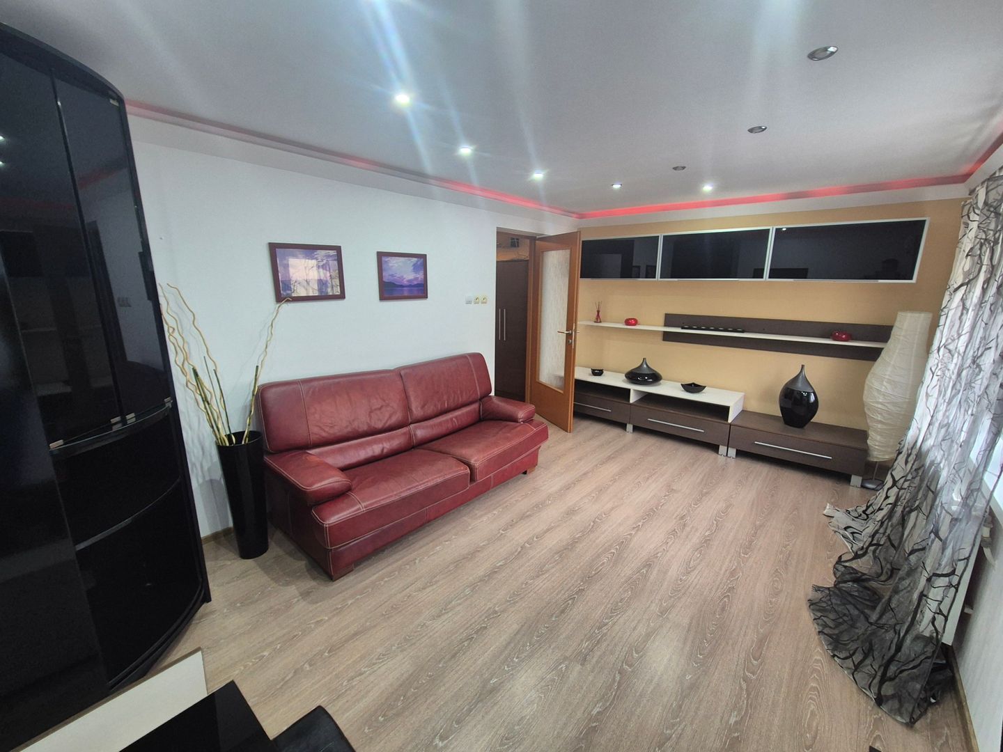 Închiriez apartament 2 camere Micro 4 - Poză 9