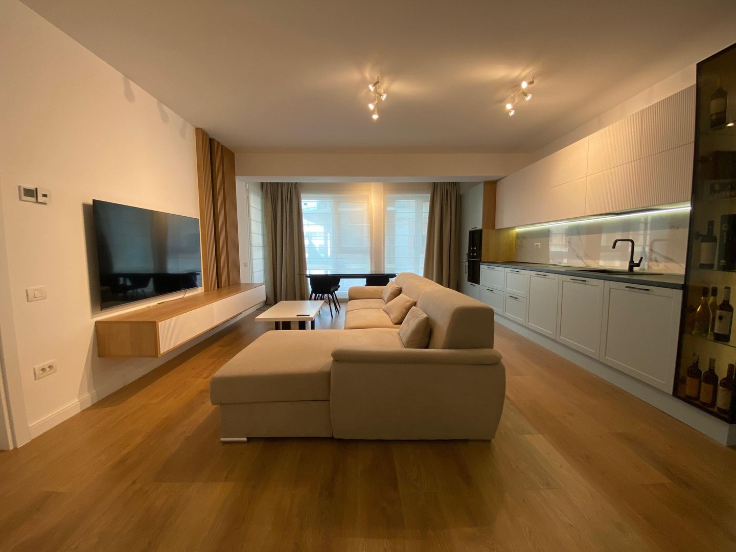 Apartament 3 camere Pipera | Loc de parcare inclus - Poză 2