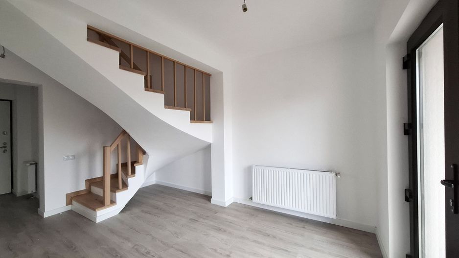 Casa P+1E+M, cu 5 camere, zona Rudului - Poză 6