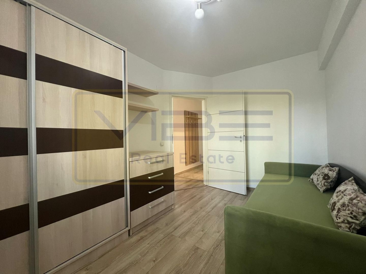 Apartament 2 dormitoare living Nicolina T Neculai - Poză 10