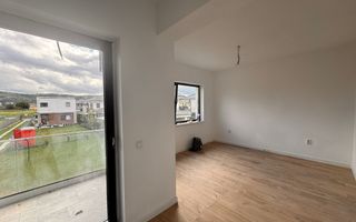 DE VANZARE CASA INDIVIDUALA FINISATA CU TEREN 425 MP FLORESTI - Poză 12